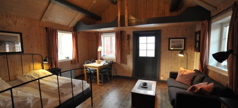 雷讷罗尔布尔经典挪威酒店(Reine Rorbuer - by Classic Norway Hotels)图片