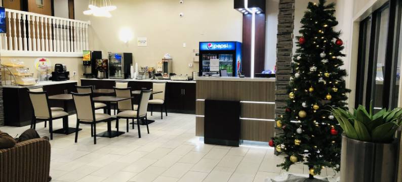 奥马哈西南温德姆速8酒店(The Inn&Suites SW Omaha)图片