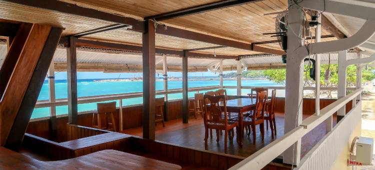 比拉菲尼希青年旅馆(Phinisi Hostel Bira)图片