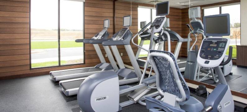 万枫酒店及套房苏瀑机场(Fairfield Inn & Suites Sioux Falls Airport)图片