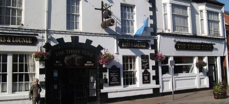 斯瓦楼三顿酒店(Three Tuns Hotel)图片