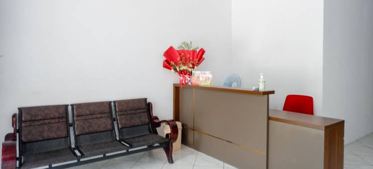 红门酒店 @ 森邦图珠库杜斯(RedDoorz Near Simpang Tujuh Kudus)图片