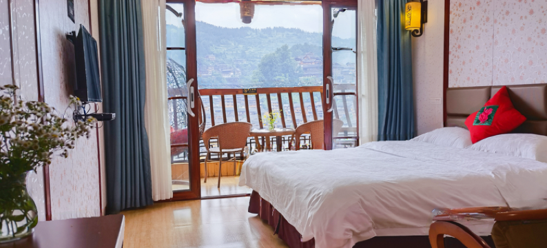 嘎百福客栈(西江千户苗寨观景台店)图片