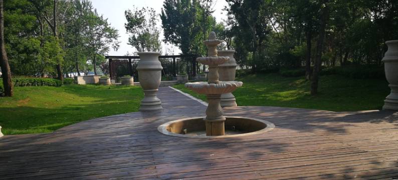 北戴河新区蔚蓝海岸旁一杯澜别墅(香海湾路分店)图片