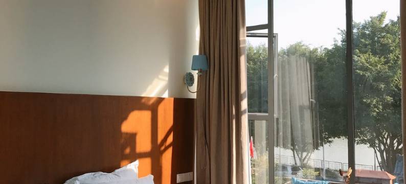 星湖五号民宿(肇庆岩前宝环大道店)图片