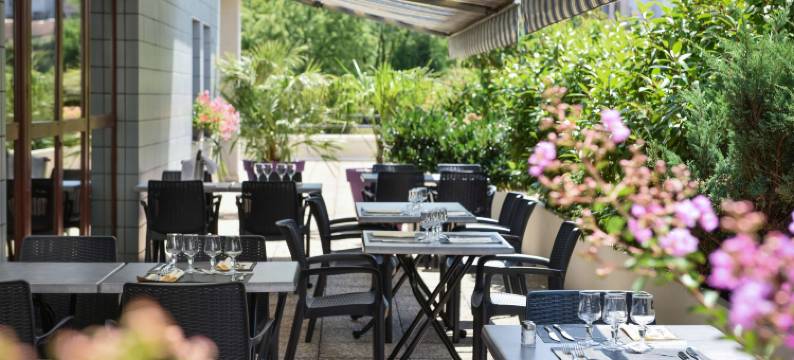 基里亚德圣艾迪安中央酒店(Kyriad Saint Etienne Centre)图片