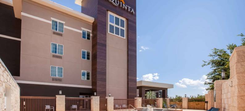 奥德萨北拉昆塔温德姆套房酒店(La Quinta Inn & Suites by Wyndham Odessa North)图片