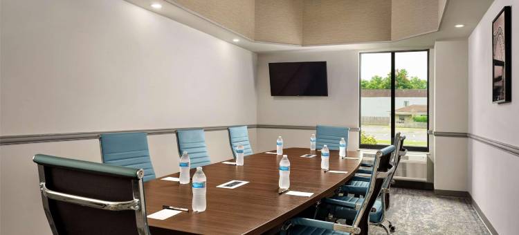 西曼非斯丽笙酒店(Radisson Hotel West Memphis)图片