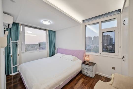 蓝屿风度假别墅(万宝西路分店)