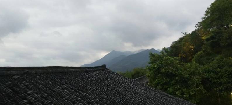 南山麓公寓(江滨中路分店)图片