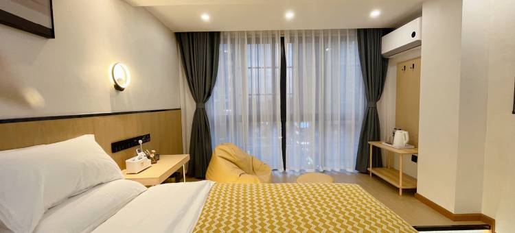 觅静民宿(雅安高铁站店)图片