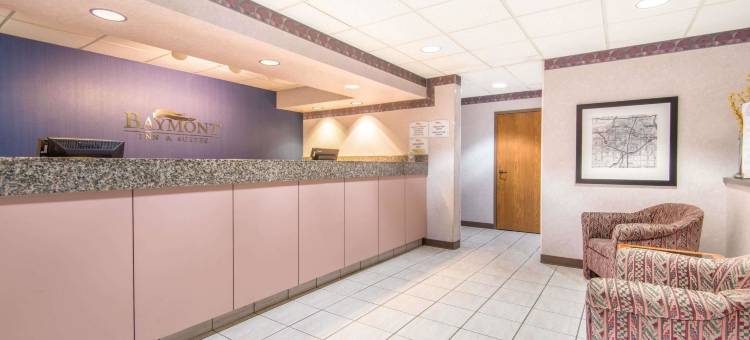 托皮卡呗盟套房酒店(Baymont by Wyndham Topeka)图片