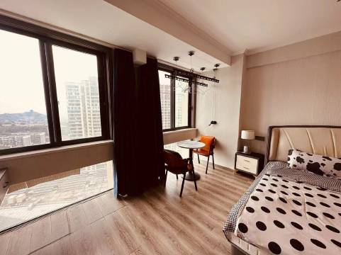 市里小墅公寓(登云山路1号分店)