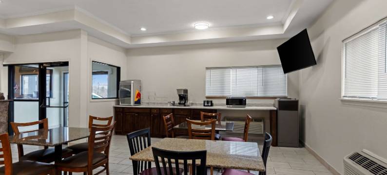 卡西维尔红狮套房酒店(Red Lion Inn & Suites Caseyville)图片