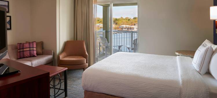 格雷文赫斯特穆苏科卡码头residence innResidence Inn 酒店(Residence Inn Gravenhurst Muskoka Wharf)图片