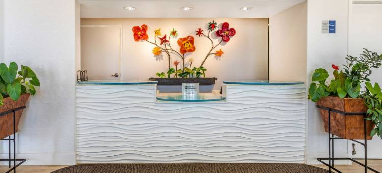 开普拓拉阿贝斯特韦斯特优质套房酒店(Best Western Plus Capitola by-The-Sea Inn  Suites)图片