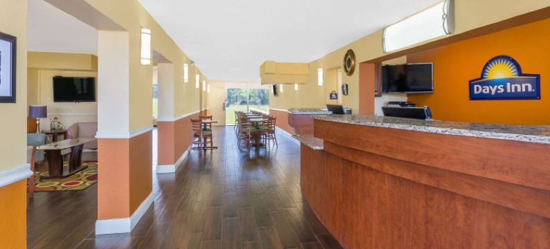 怀尔德伍德I-75温德姆戴斯酒店(Days Inn by Wyndham Wildwood I-75)图片