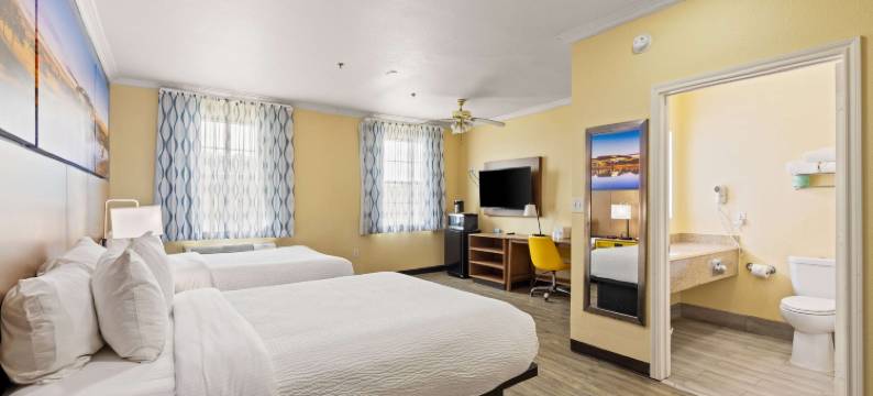 达拉斯沃斯堡机场南戴斯套房酒店(Days Inn & Suites by Wyndham Euless DFW Airport South)图片