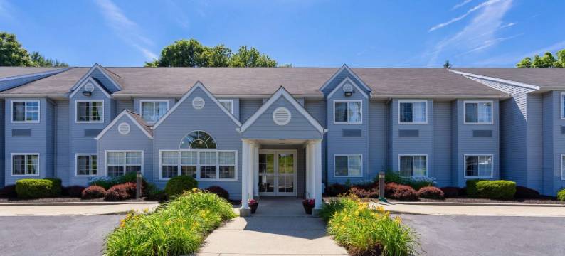 贝瑟尔/丹伯里温德姆麦客达套房酒店(Microtel Inn & Suites by Wyndham Bethel/Danbury)图片