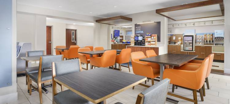 伊朗德阔伊特智选假日酒店(Holiday Inn Express ROCHESTER NE - IRONDEQUOIT by IHG)图片