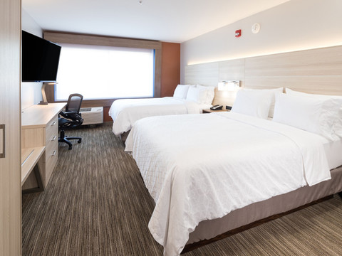 密歇根城智选假日套房酒店