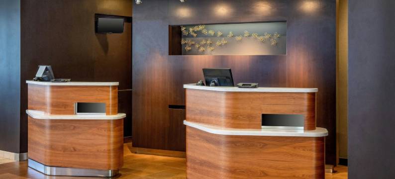 波士顿安多弗万怡酒店(Courtyard Boston Andover)图片