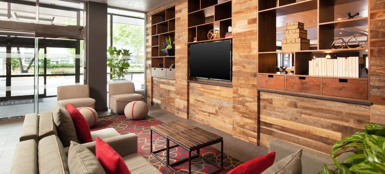 圣何塞机场万怡酒店(Courtyard San Jose Airport)图片