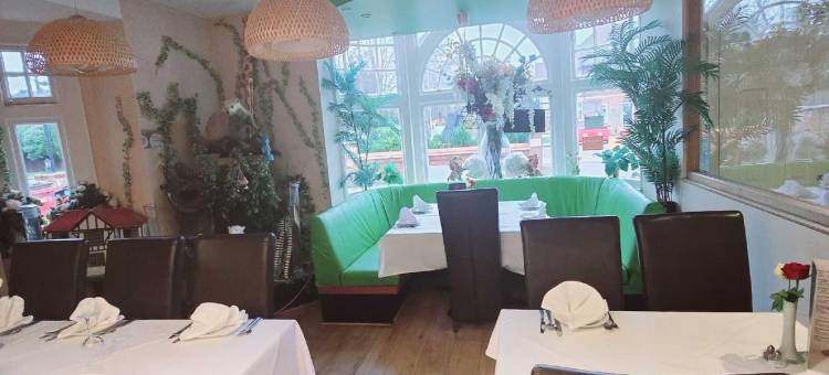 OYO金斯伍德酒店(Kingswood Hotel)图片