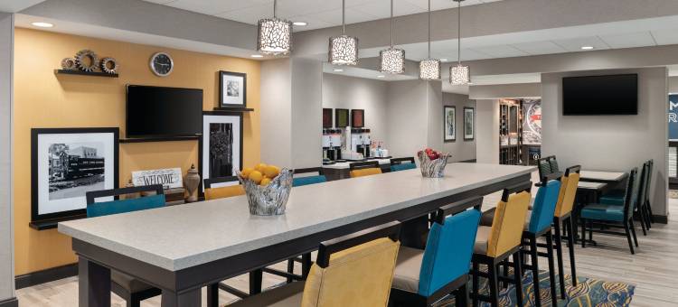 香槟西南希尔顿欢朋酒店(Hampton Inn by Hilton Champaign Southwest)图片