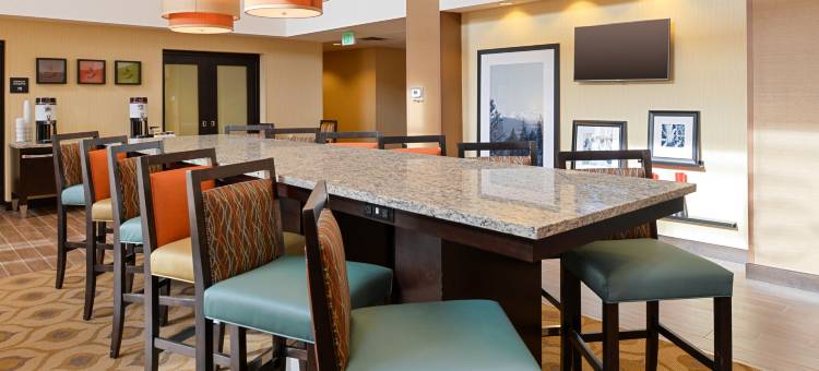 道格拉斯欢朋套房酒店(Hampton Inn & Suites Douglas)图片