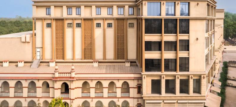 瓦多达拉的Sunday酒店(Sunday Hotel Vadodara)图片