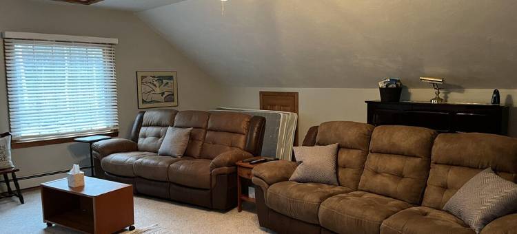 Wachusett Mountain Getaway, Lake Adjacent Home! Near 1761 Old Mill and Trails!图片