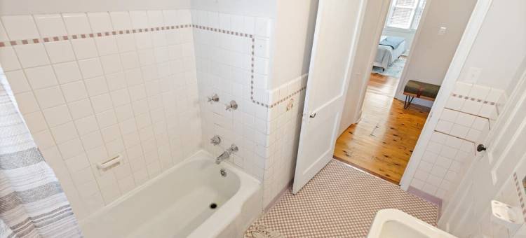 Augusta's Timeless Treasure图片