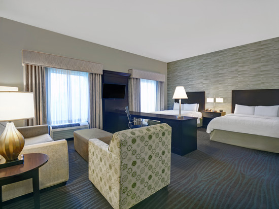 罗宾斯维尔欢朋套房酒店