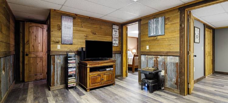 Trails End Lodge - 5 Br Cabin in Morganton with Games, WiFi, Hot Tub图片