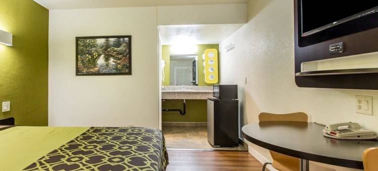 汉福德市中心罗德威酒店(Rodeway Inn Downtown Hanford)图片