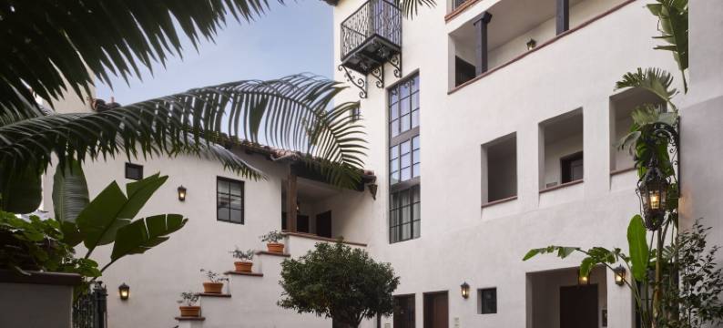 拉雷纳广场酒店(Plaza la Reina)图片