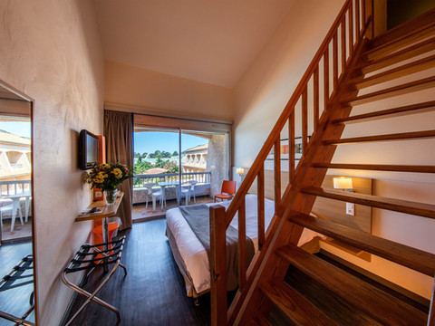 土伦瓦莱特诺米斯