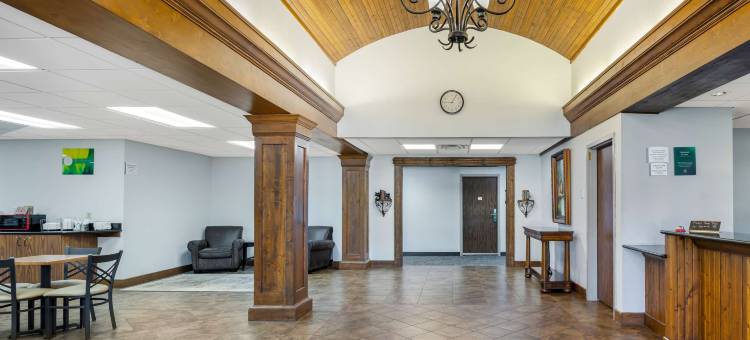 蒙特雷I-40品质套房酒店(Quality Inn & Suites Monterey I-40)图片