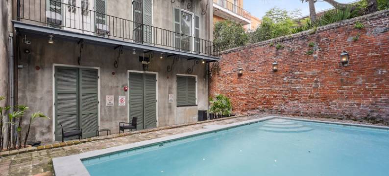 圣赫莱尼的Roami(Roami at St. Helene)图片