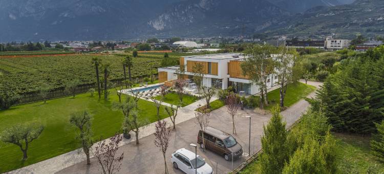 阿列亚加尔达湖滨套房酒店(Alea - Garda Lake Suite)图片