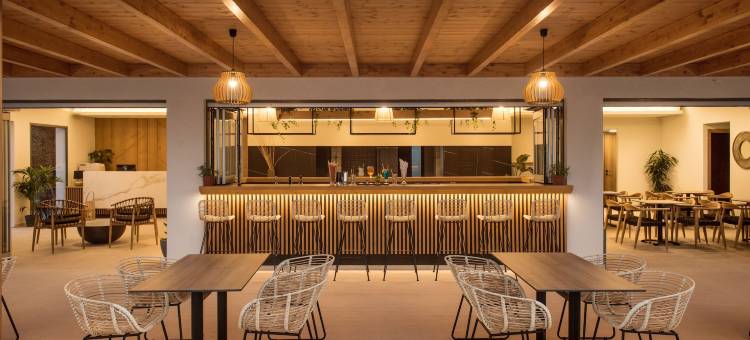 Omilos酒店的Malena酒店套房 - 限成人(Malena Hotel & Suites - Adults Only by Omilos Hotels)图片