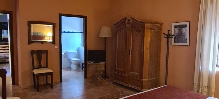 加尔西纳洛伯爵宫民宿(Casa Palacio Conde de Garcinarro)图片