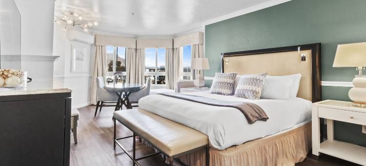 雅诗阁套房酒店(Ascot Suites)图片