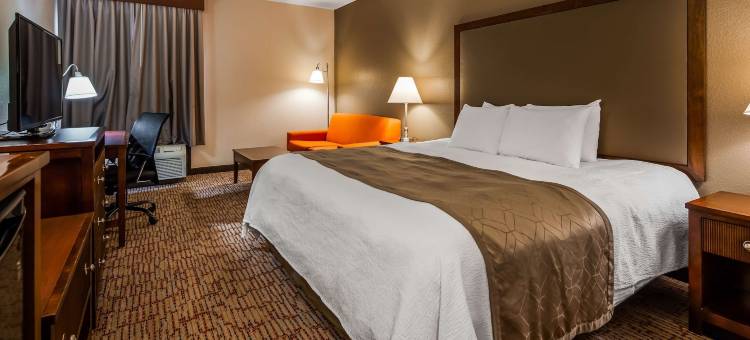 威奇托机场西贝斯特韦斯特优质酒店(Best Western Plus Wichita West Airport Inn)图片