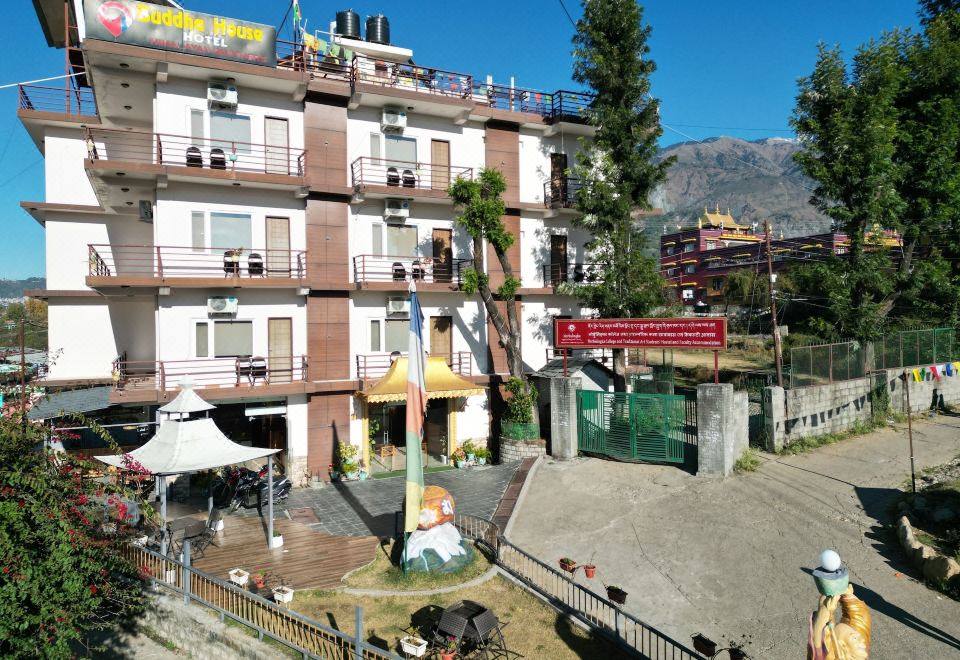 Buddha House Himalayan Brothers Hotel Overview
