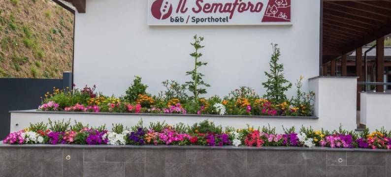 瑟玛福罗席拉民宿运动酒店(Il Semaforo Sila)图片