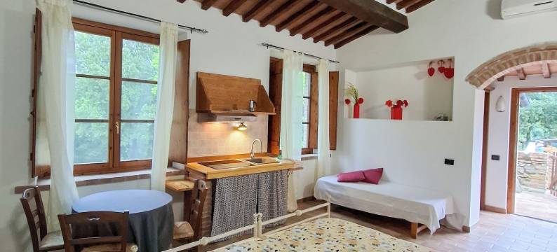 上瑟莱欧拉酒店(Agriturismo e Glamping Serraiola Alta)图片