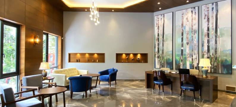 罗斯芬奇萨罗瓦尔港口比姆塔尔酒店(The Rosefinch Sarovar Portico)图片