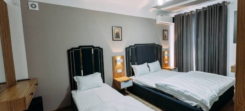 白色酒店(White Hotel)图片